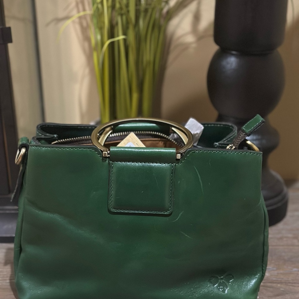 Elegant Green Leather Handbag